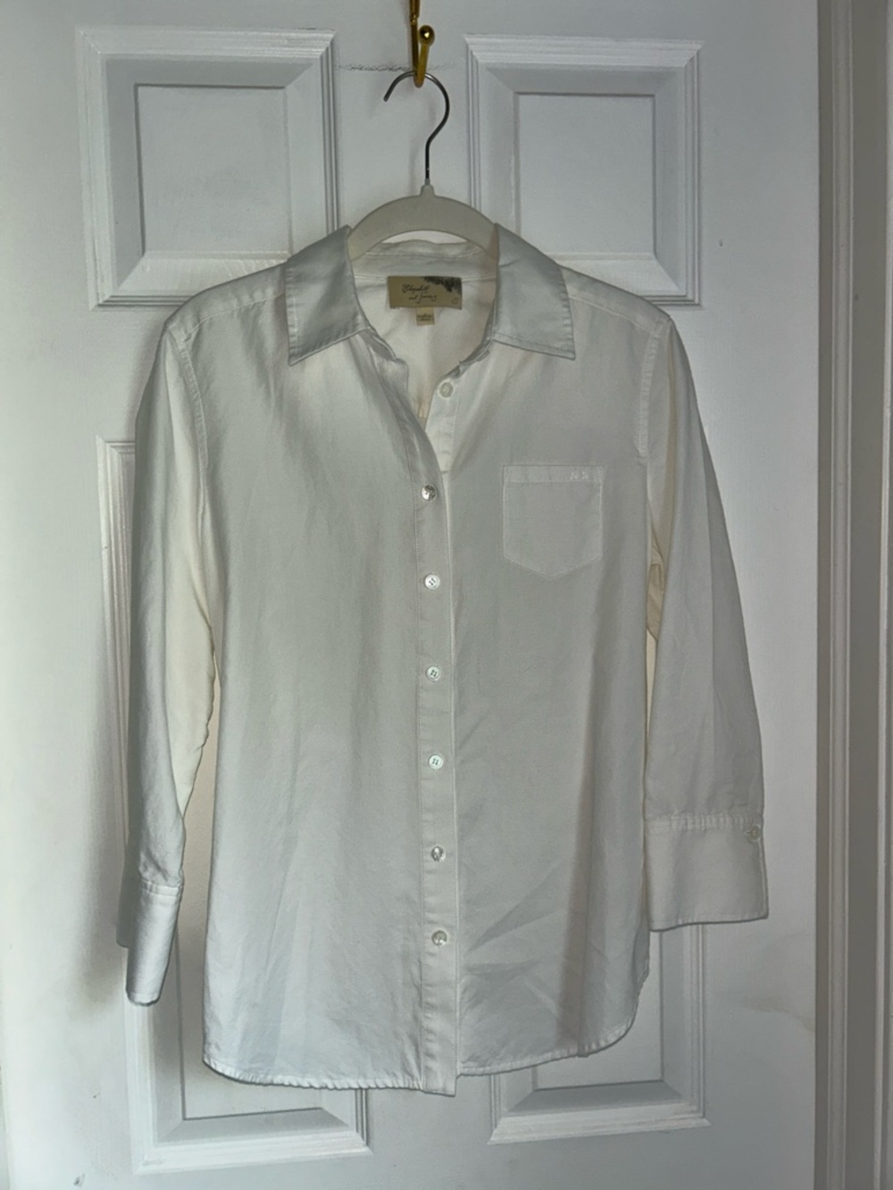 Elizabeth and James White Button-Up Dress Shirt With Back Button Up Panel | S